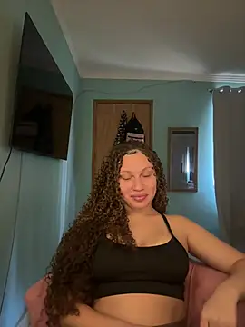 Snapshot of sophiiahot chatting on 05-04-26, 04:47 sophiiahot online show from 05-04-26, 04:47