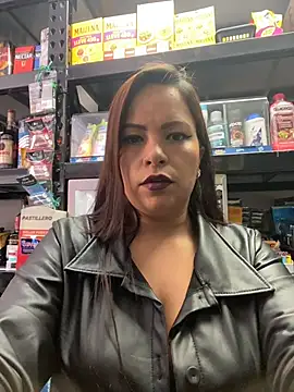 MIA ROSSEEE online show from 06-15-26, 03:36