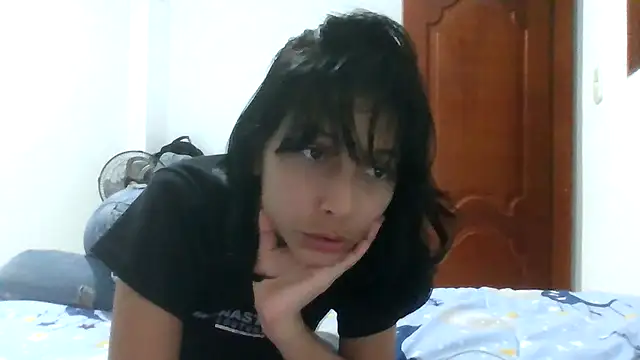 Snapshot of xoxo_anny chatting on 05-04-26, 04:52 xoxo anny online show from 05-04-26, 04:52