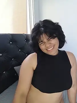 Snapshot of Jenna_Greyy_ chatting on 05-19-26, 09:43 Jenna Greyy online show from 05-19-26, 09:43