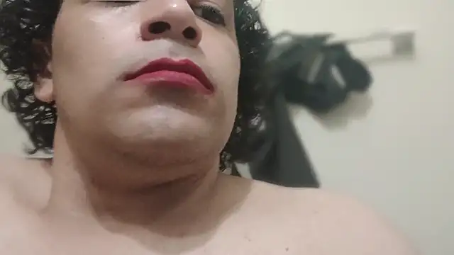 Luvtadressfem online show from 07-21-26, 10:56