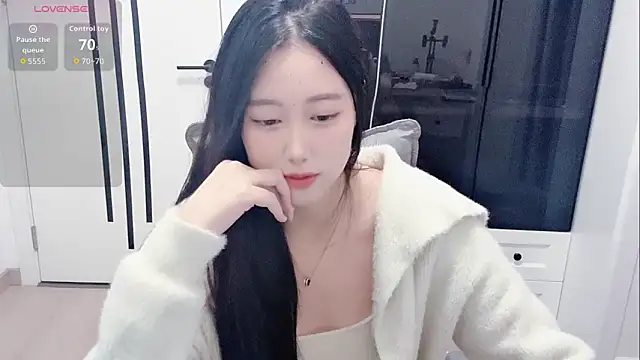 Snapshot of secret-sese chatting on 04-23-26, 09:08 secret-sese online show from 04-23-26, 09:08