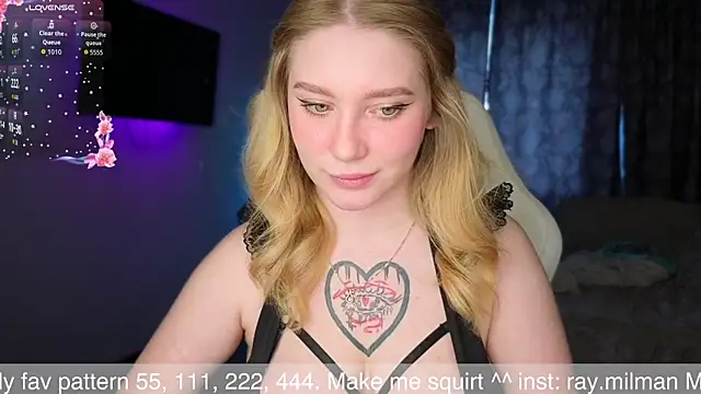 AliceMilr online show from 04-25-26, 10:18