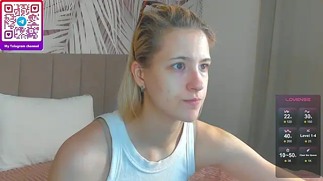 Snapshot of Lizzyvega chatting on 05-14-26, 01:56 Lizzyvega online show from 05-14-26, 01:56