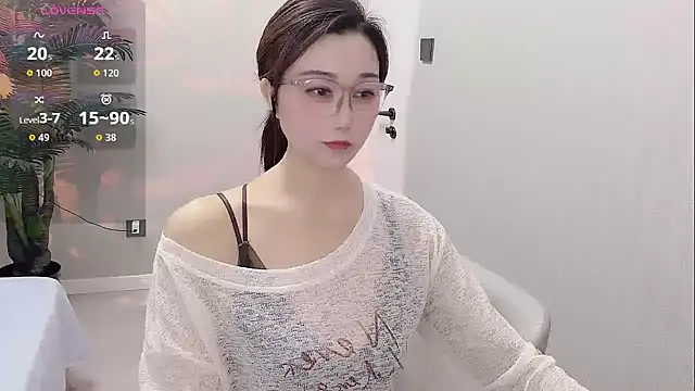 Yunxi- online show from 06-13-26, 02:04