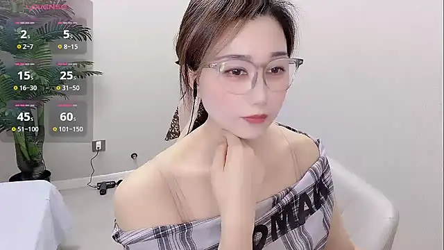 Yunxi- online show from 06-20-26, 01:36