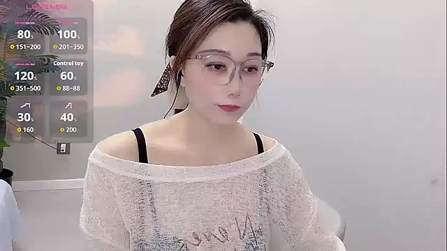 Yunxi- online show from 07-12-26, 01:02