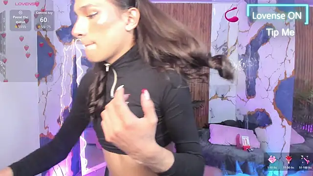 Snapshot of Samcielo_tay chatting on 05-24-26, 03:00 Samcielo tay online show from 05-24-26, 03:00
