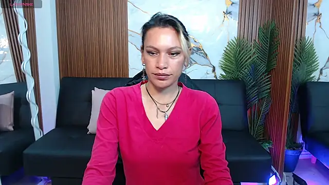 Snapshot of alonddra_tay chatting on 05-09-26, 11:37 alonddra tay online show from 05-09-26, 11:37