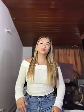 BarbieBoss   online show from 04-09-26, 07:30