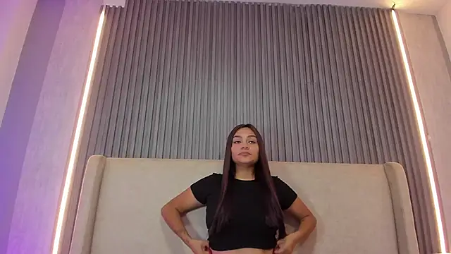 Snapshot of MilyClem chatting on 04-15-26, 04:52 MilyClem online show from 04-15-26, 04:52