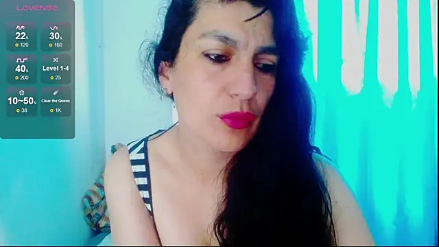 Snapshot of diosa_gil chatting on 04-17-26, 01:25 diosa gil online show from 04-17-26, 01:25