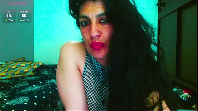 Snapshot of diosa_gil chatting on 05-15-26, 12:39 diosa gil online show from 05-15-26, 12:39