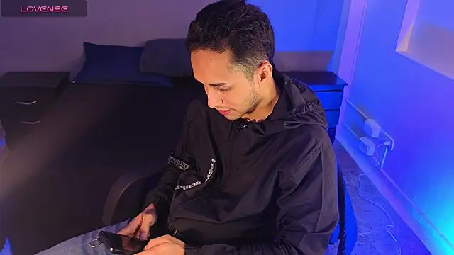 Zack isback online show from 04-17-26, 08:23