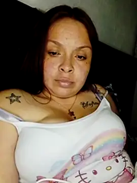 Snapshot of Lina19_93 chatting on 04-15-26, 03:35 Lina19 93 online show from 04-15-26, 03:35