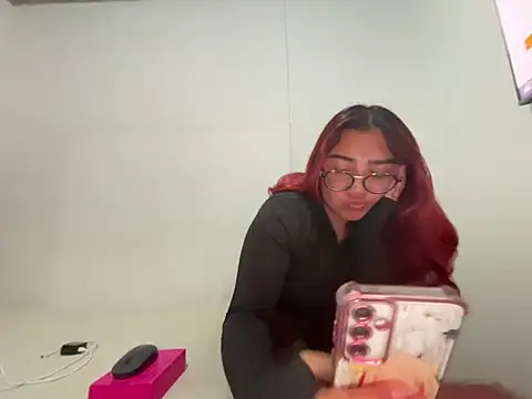 lucyheart 8 online show from 06-18-26, 12:00