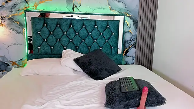 alisha desire online show from 04-15-26, 07:58