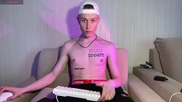 Travis Gracile online show from 04-20-26, 09:12