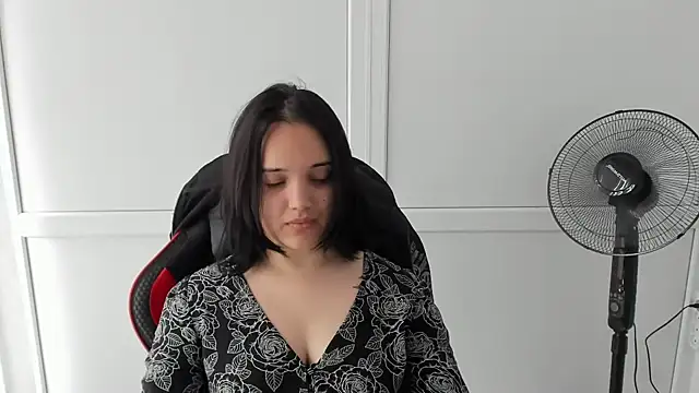 Caroline cutte online show from 06-09-26, 06:47