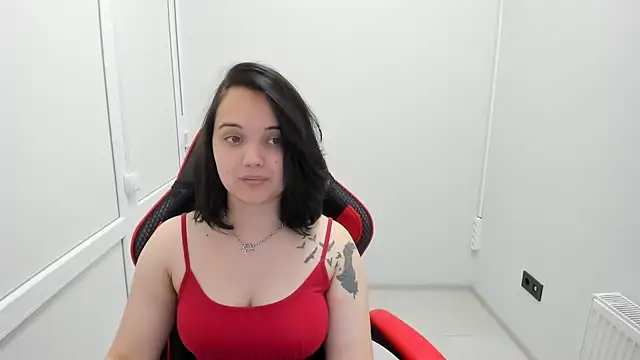 Caroline cutte online show from 06-19-26, 07:45