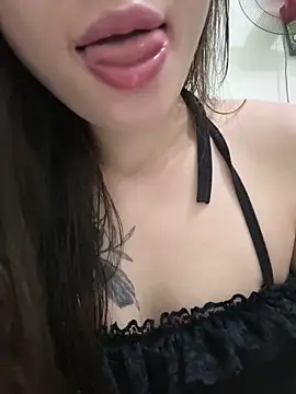 Neo-baby online show from 05-07-26, 02:33