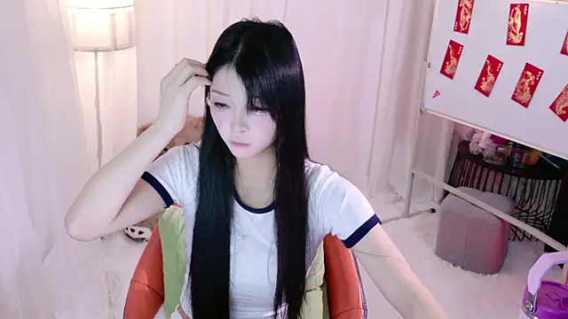 Snapshot of Zoe-001 chatting on 06-01-26, 12:18 Zoe-001 online show from 06-01-26, 12:18