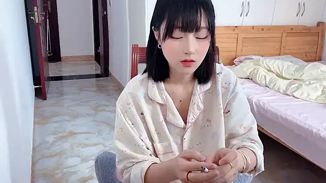 Snapshot of Kaixin-baobao chatting on 04-16-26, 09:32 Kaixin-baobao online show from 04-16-26, 09:32