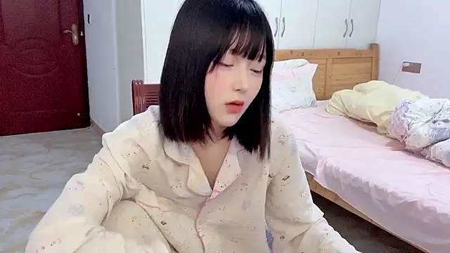 Snapshot of Kaixin-baobao chatting on 04-21-26, 11:18 Kaixin-baobao online show from 04-21-26, 11:18