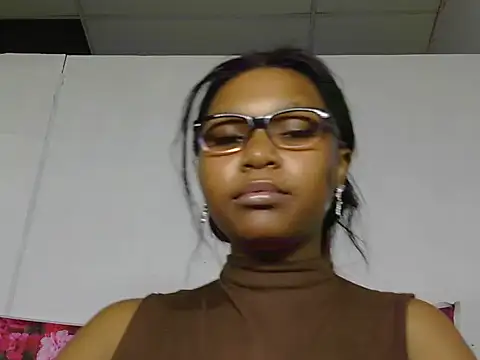 Snapshot of Darrkdeeva669 chatting on 05-24-26, 02:33 Darrkdeeva669 online show from 05-24-26, 02:33