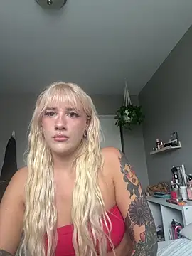 Snapshot of BettyBadNews chatting on 04-30-26, 05:52 BettyBadNews online show from 04-30-26, 05:52