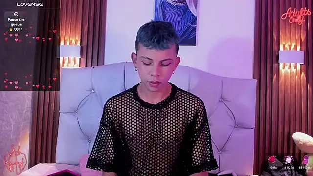 Apolo Prince1 online show from 04-21-26, 08:23