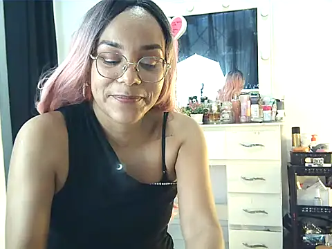 Snapshot of SammyRomantic chatting on 04-13-26, 07:08 SammyRomantic online show from 04-13-26, 07:08