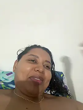 Snapshot of Ninibella chatting on 06-30-26, 02:01 Ninibella online show from 06-30-26, 02:01