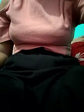 Snapshot of Liviya__225__ chatting on 04-15-26, 06:42 Liviya 225 online show from 04-15-26, 06:42