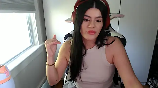 cassiealvarez online show from 04-24-26, 07:49