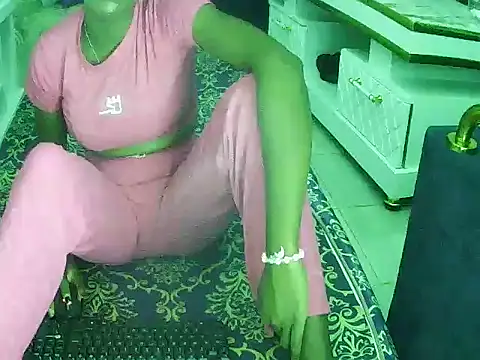 Thandolwethu08 online show from 04-11-26, 05:06