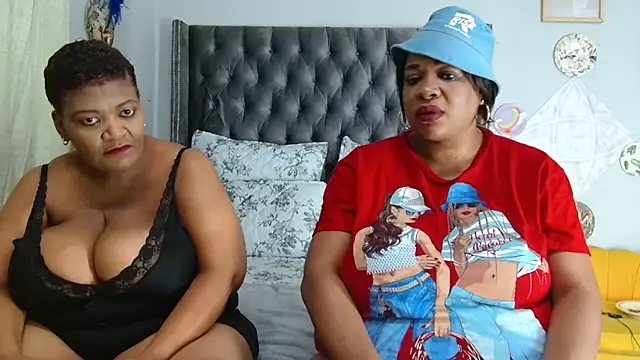 BUSTYQUEEN56  online show from 05-10-26, 08:14
