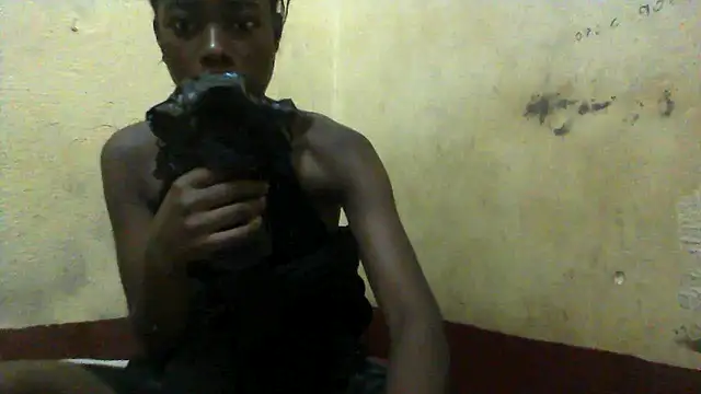 Snapshot of Rerpuss1 chatting on 06-03-26, 05:07 Rerpuss1 online show from 06-03-26, 05:07