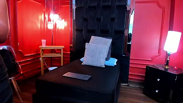 Snapshot of sophiahart chatting on 07-20-26, 12:07 sophiahart online show from 07-20-26, 12:07