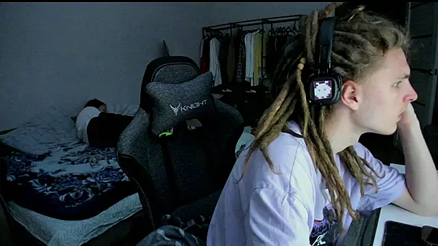 SurfSexCouple1 online show from 04-11-26, 10:14