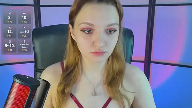 Snapshot of MaddisonLee chatting on 04-20-26, 01:08 MaddisonLee online show from 04-20-26, 01:08