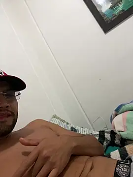 Snapshot of Kenay69 chatting on 04-13-26, 05:13 Kenay69 online show from 04-13-26, 05:13