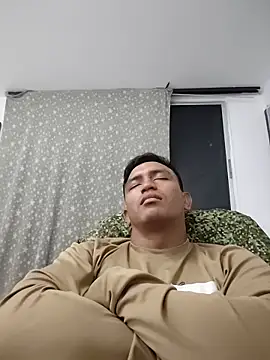 SnoozingThiamine online show from 06-13-26, 04:21