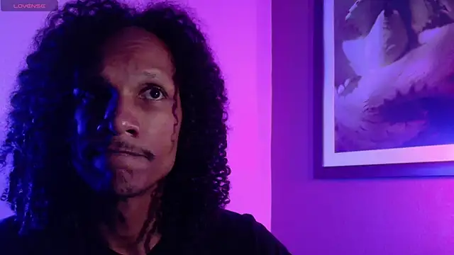 Snapshot of Uniballboy chatting on 04-13-26, 03:12 Uniballboy online show from 04-13-26, 03:12