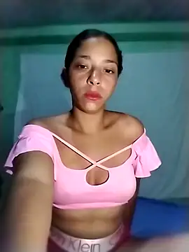 YuliBrayan online show from 04-15-26, 06:09