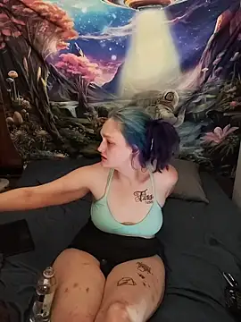 SexiiLexii0613 online show from 04-29-26, 05:33