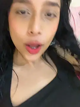 Snapshot of milakitti chatting on 05-01-26, 08:13 milakitti online show from 05-01-26, 08:13