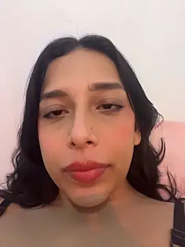 Snapshot of milakitti chatting on 05-10-26, 07:02 milakitti online show from 05-10-26, 07:02