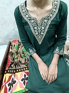 Your Riya18 online show from 05-06-26, 01:38