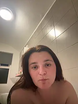 Valentinaroseex online show from 04-28-26, 08:14